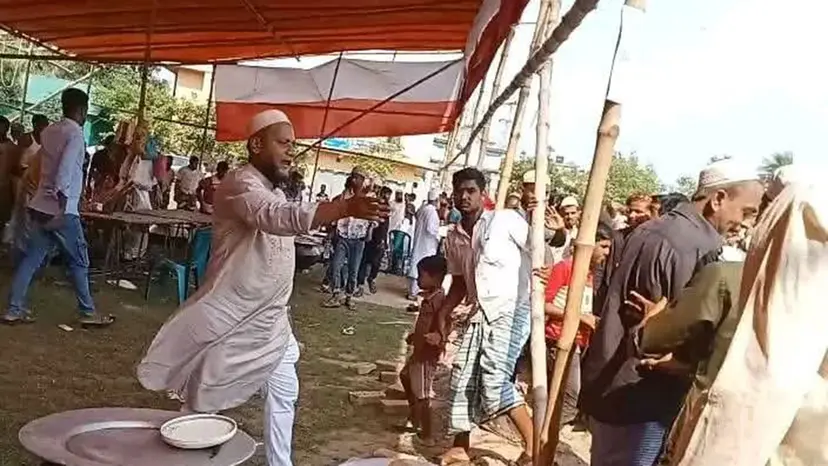 নরসিংদীতে কুলখানির অনুষ্ঠানে পদদলিত হয়ে শিশুসহ আহত ১৫